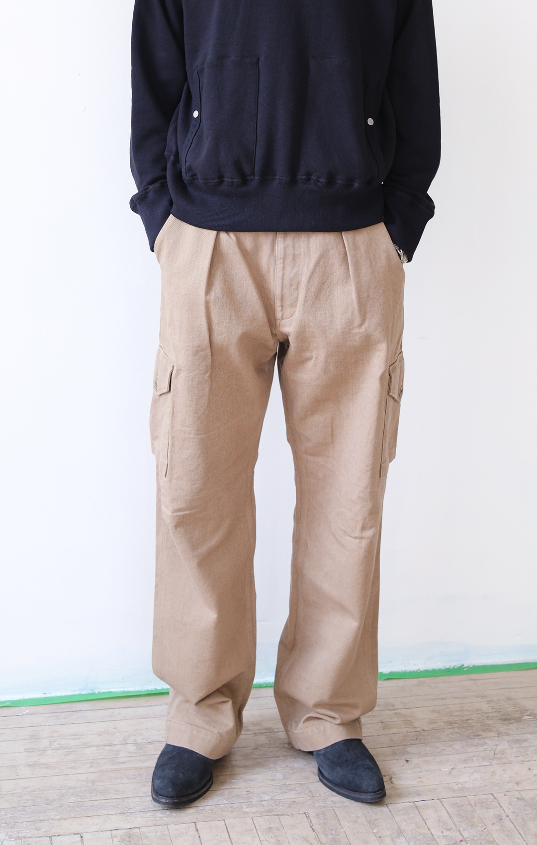 Pleated English Cargo Trouser